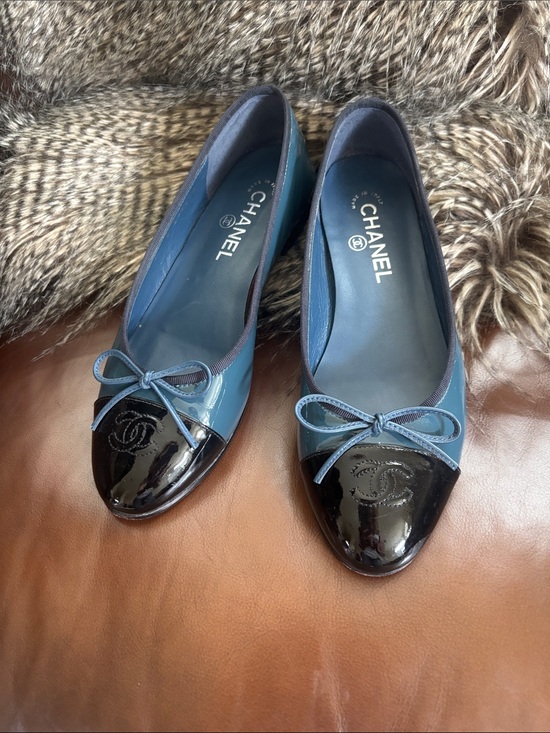 CHANEL Shoes - CHANEL Blue and Black Patent Cap-Toe Ballet Flats